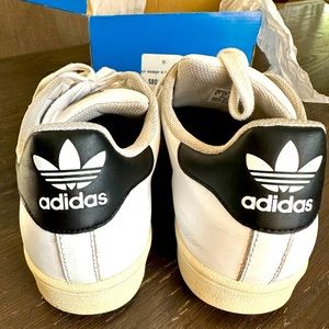Used White Adidas Superstar